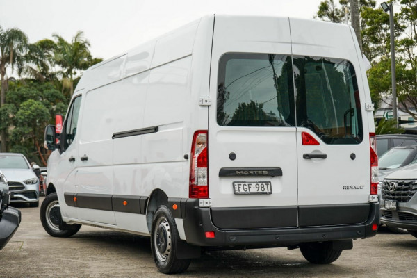 2023 Renault Master X62 Phase 2 Pro 110kW Van Image 3