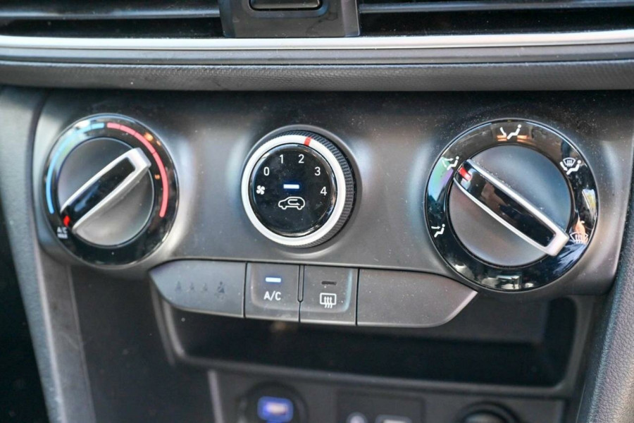 2020 Hyundai KONA OS.3 Active SUV Image 10