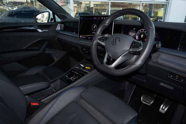 2025 Volkswagen Tayron R4 195TSI R-Line SUV Image 9