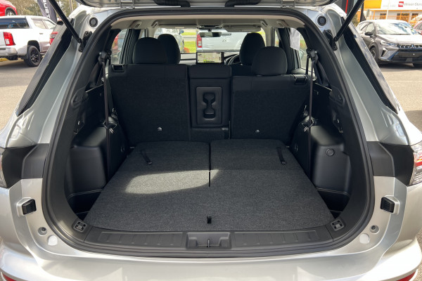 2025 Mitsubishi Outlander ZM ES SUV Image 7