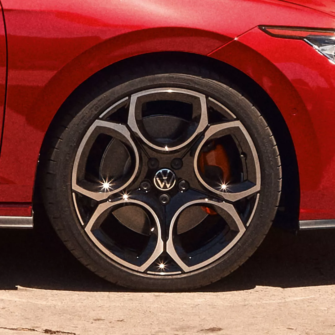Rolling in style Polished exterior Image