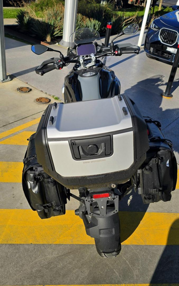 2024 BMW R 1300 GS Triple Black R 1300 image 13