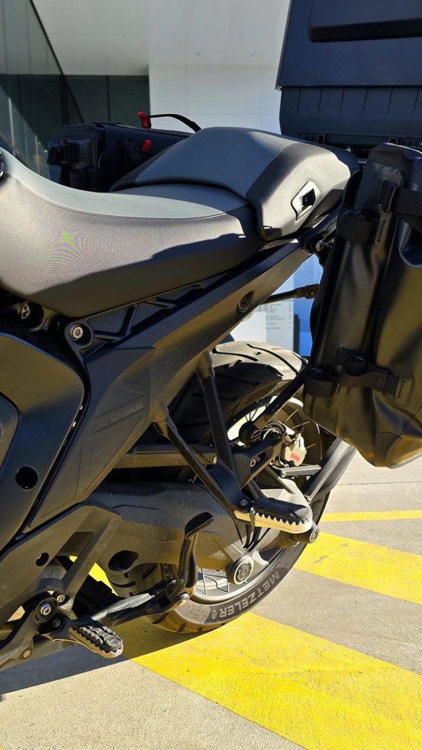2024 BMW R 1300 GS Triple Black R 1300 image 9