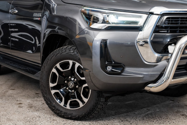 2022 Toyota HiLux GUN126R SR5 Ute image 6