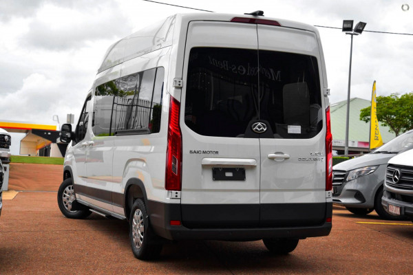 2025 MY24 LDV Deliver 9  11-Seat Bus