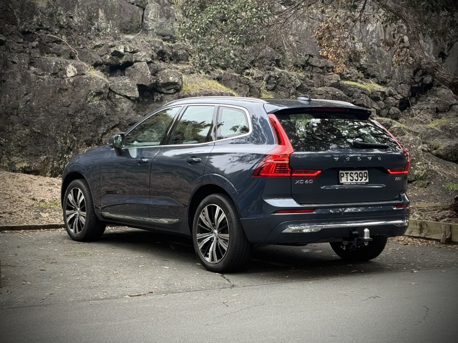 2023 Volvo XC60 UZ Ultimate B5 Bright SUV Image 4