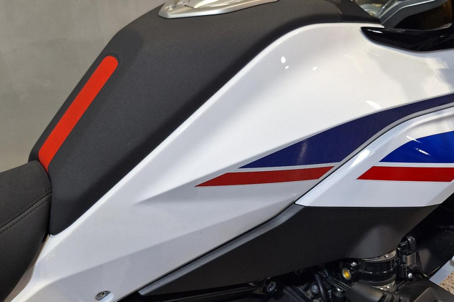 2025 MY26 BMW R 1300 RS Performance R 1300