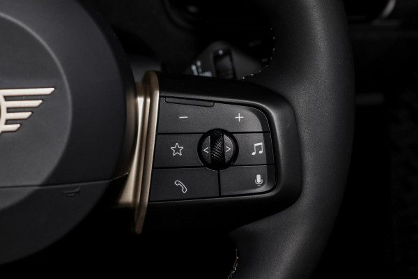 2026 MINI Cooper F66 S Favoured Hatch image 19