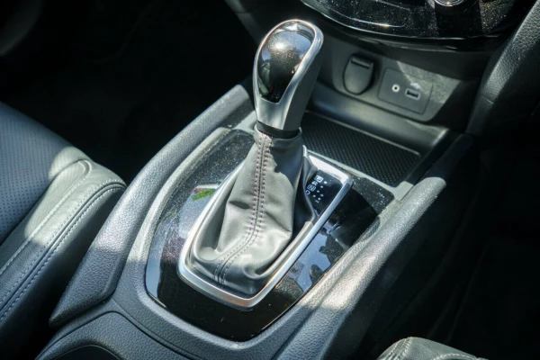 2021 Nissan X-Trail T32 ST-L SUV Image 14