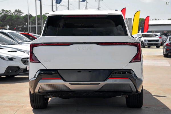 2026 Kia EV5 OVc Earth SUV Image 3
