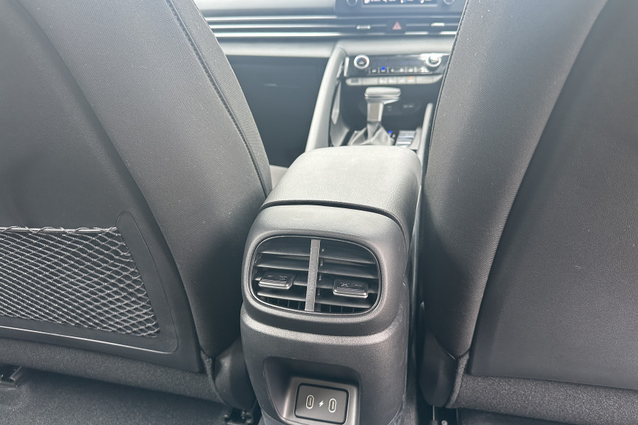 2025 Hyundai i30 CN7.V2  Sedan Image 17