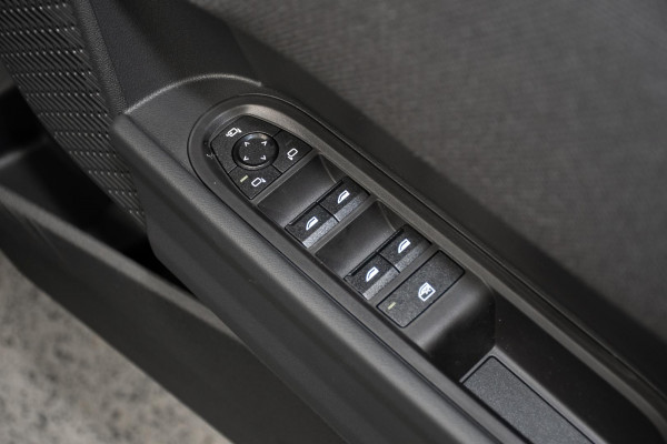 2026 MINI Cooper F65 S Favoured Hatch