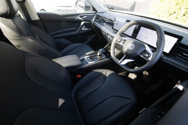 2025 MG HS Essence SUV Image 20