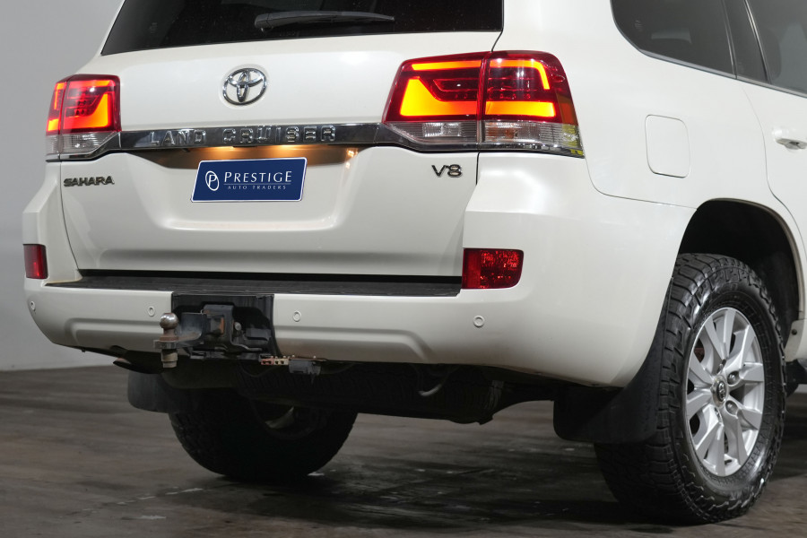 2018 Toyota LandCruiser Sahara SUV