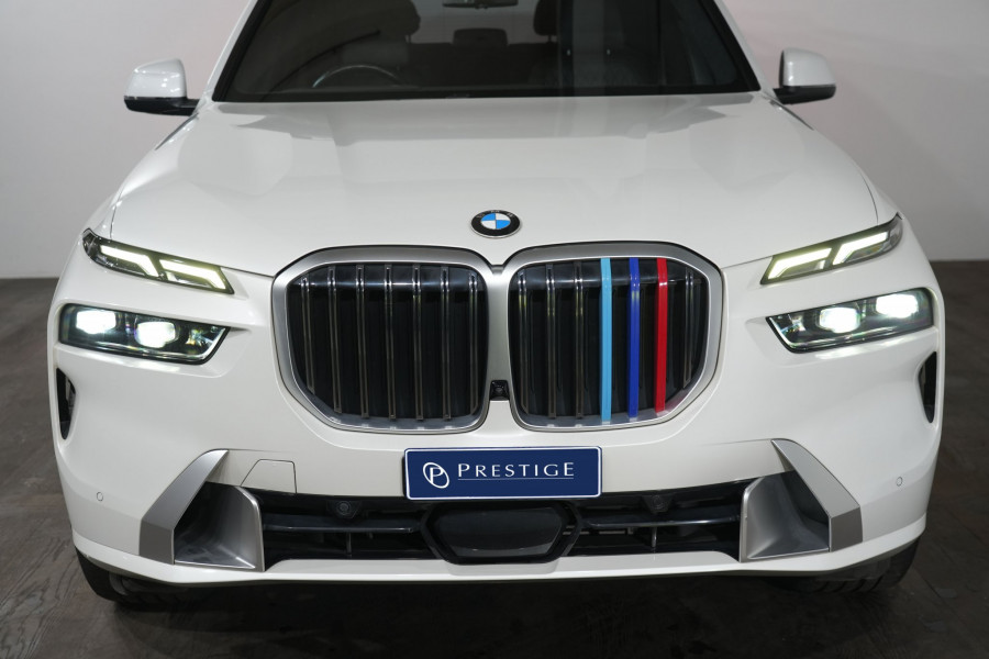 2022 BMW X7 Xdrive40d Design Pure Exc Mhev SUV Image 3