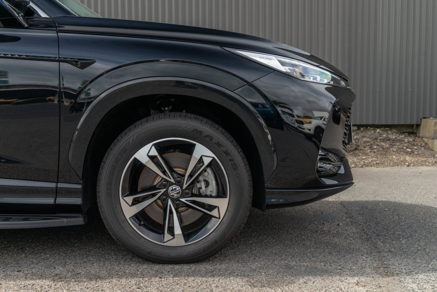 2026 MG HS Super Hybrid Excite SUV Image 9