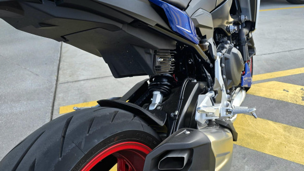 2026 BMW F 900 R Sport F 900 image 10