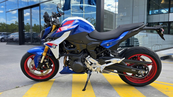 2026 BMW F 900 R Sport F 900 image 15