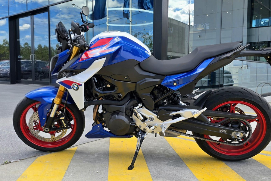 2026 BMW F 900 R Sport F 900