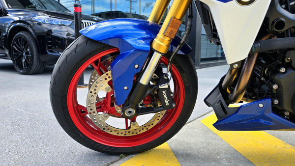 2026 BMW F 900 R Sport F 900 image 16