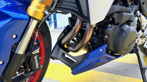 2026 BMW F 900 R Sport F 900 image 17