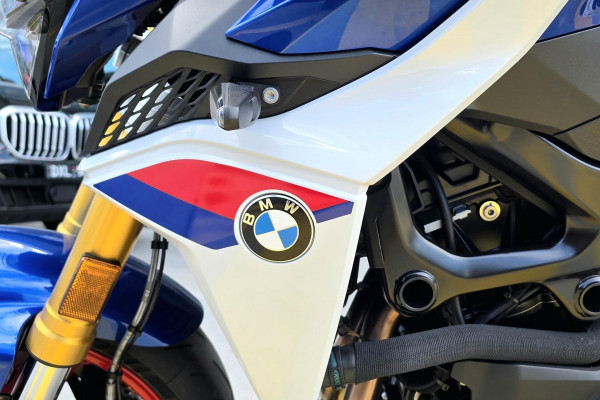 2026 BMW F 900 R Sport F 900