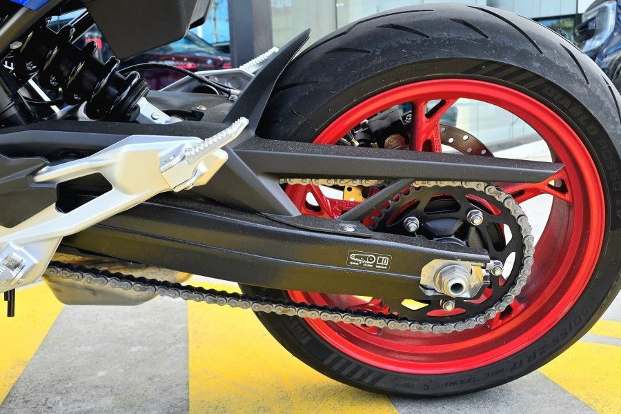 2026 BMW F 900 R Sport F 900