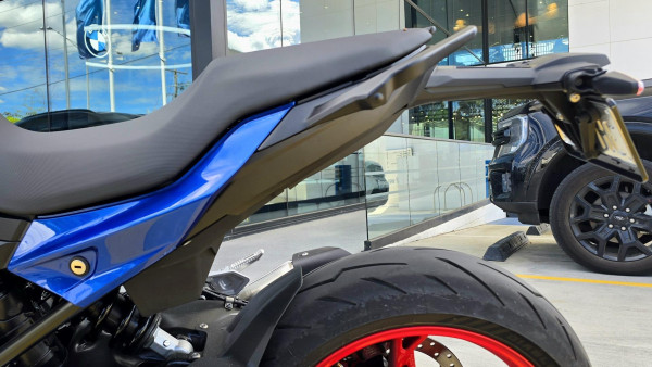 2026 BMW F 900 R Sport F 900 image 22