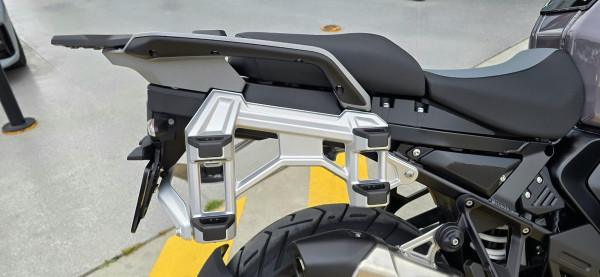 2026 BMW R 1300 GS Adventure Triple Black R 1300 image 10