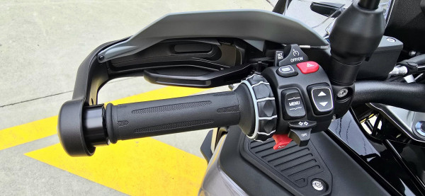 2026 BMW R 1300 GS Adventure Triple Black R 1300 image 11