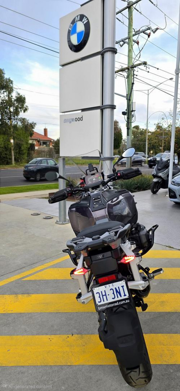 2026 BMW R 1300 GS Adventure Triple Black R 1300 image 14