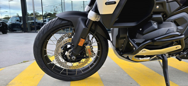2026 BMW R 1300 GS Adventure Triple Black R 1300 image 16
