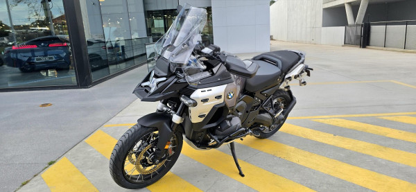 2026 BMW R 1300 GS Adventure Triple Black R 1300 image 23