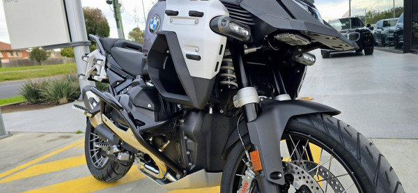 2026 BMW R 1300 GS Adventure Triple Black R 1300 image 3