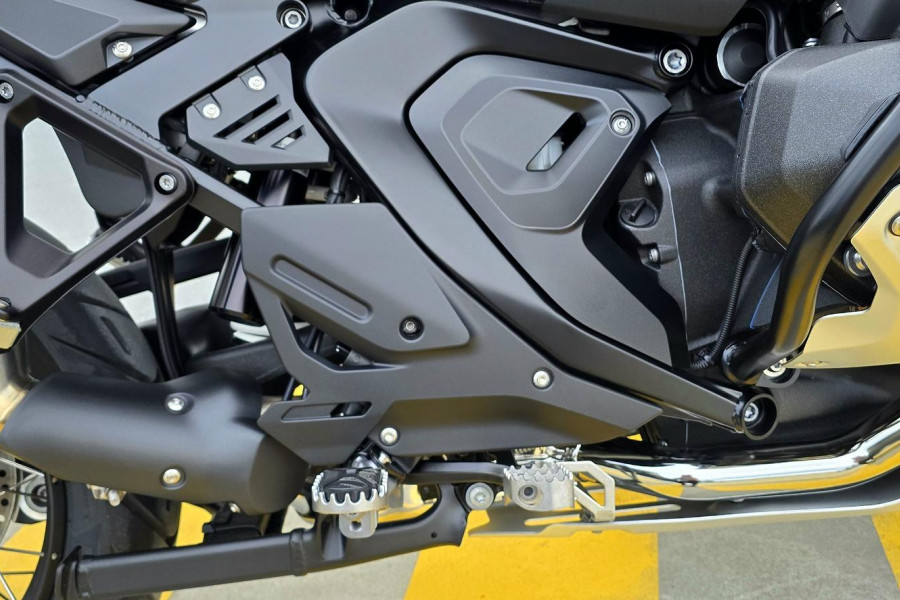 2026 BMW R 1300 GS Adventure Triple Black R 1300