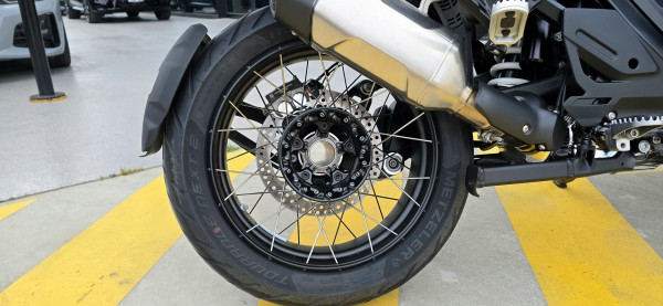 2026 BMW R 1300 GS Adventure Triple Black R 1300 image 9