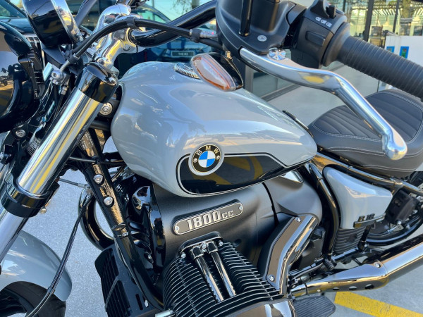 2025 BMW R 18 Blacked Out R 18 image 18