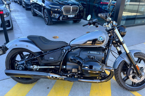 BMW R 18 Blacked Out R 18