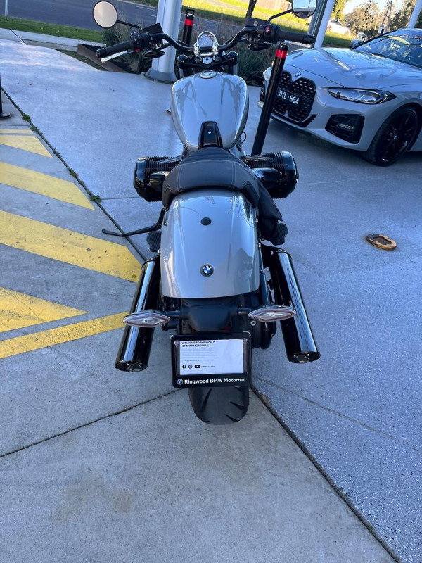 2025 BMW R 18 Blacked Out R 18 image 20