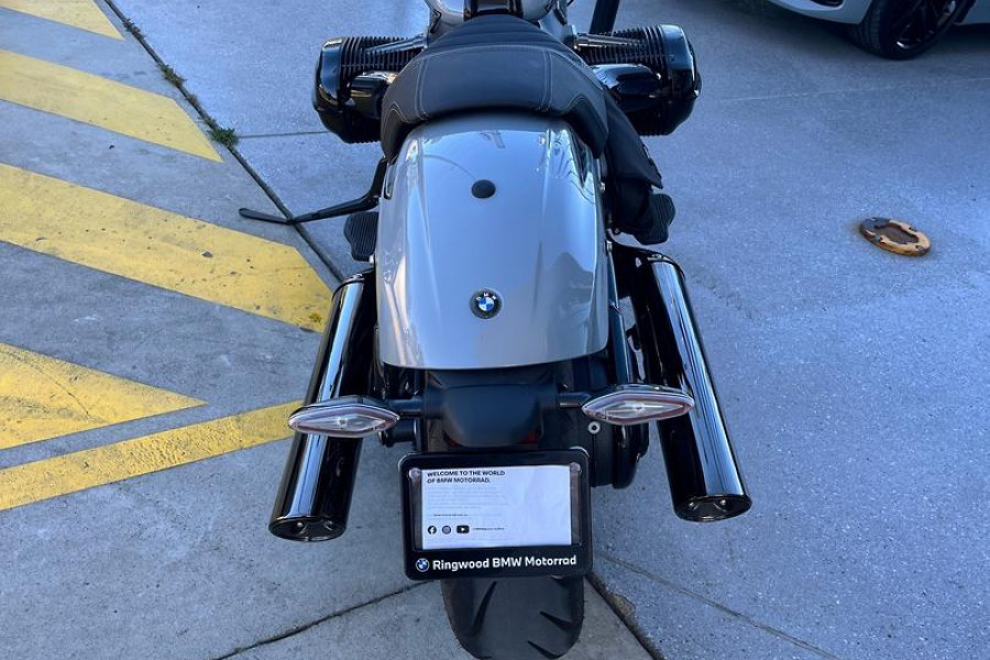 2025 BMW R 18 Blacked Out R 18