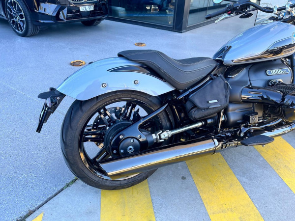2025 BMW R 18 Blacked Out R 18 image 3
