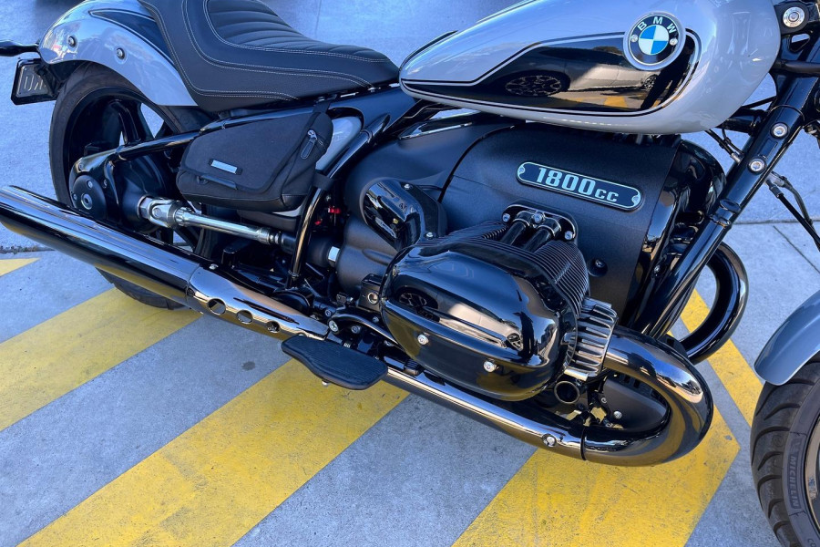 2025 BMW R 18 Blacked Out R 18
