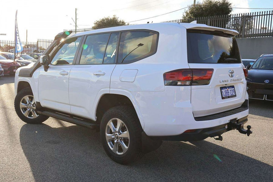 2023 Toyota LandCruiser FJA300R GX SUV Image 2