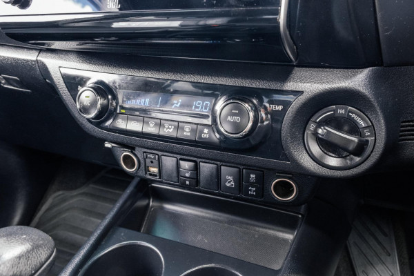 2020 Toyota HiLux GUN126R Rugged X Dual Cab Ute Image 16