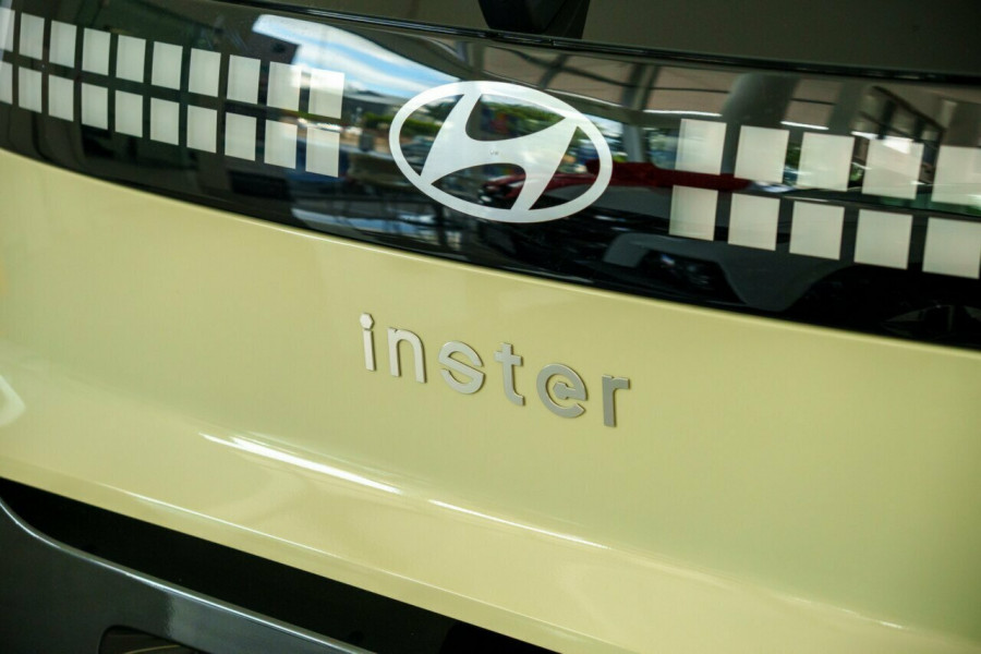 2025 Hyundai INSTER AX.V1 Cross SUV Image 7