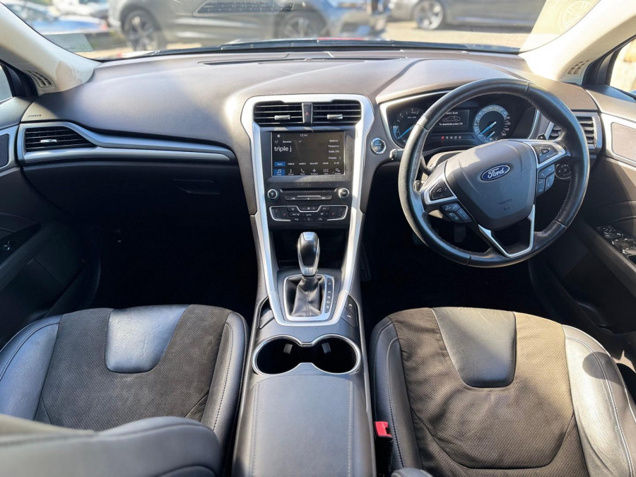 2017 Ford Mondeo MD Trend Hatch Image 10