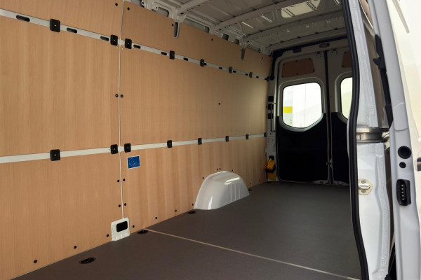 2026 Mercedes-Benz Sprinter VS30 417CDI LWB Van Image 28