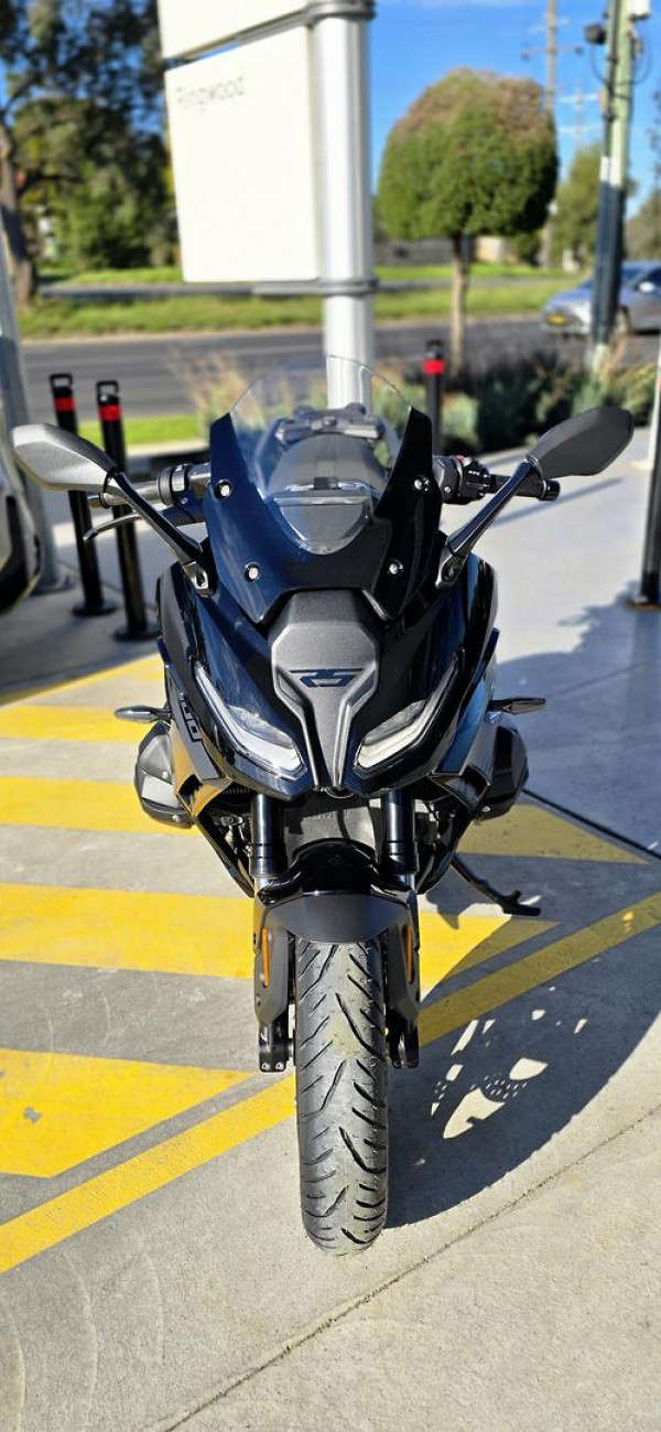2026 BMW R 1300 RS Triple Black R 1300 image 12