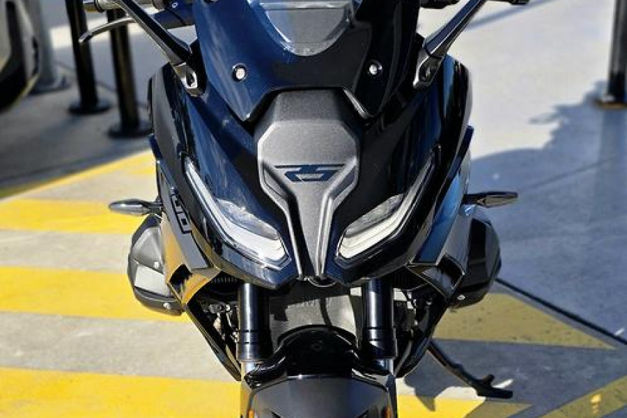 2026 BMW R 1300 RS Triple Black R 1300