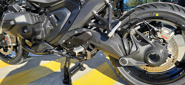 2026 BMW R 1300 RS Triple Black R 1300 image 16